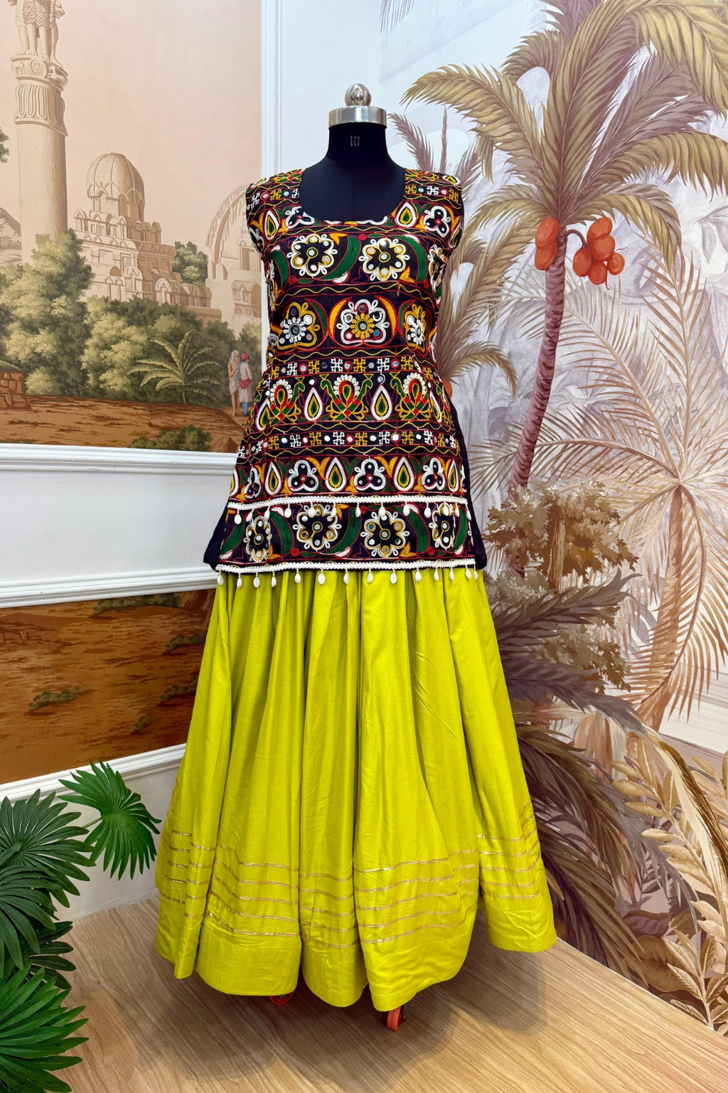 Desi Pardesi Creations – Exclusive Real Modeling Lehenga Choli Set