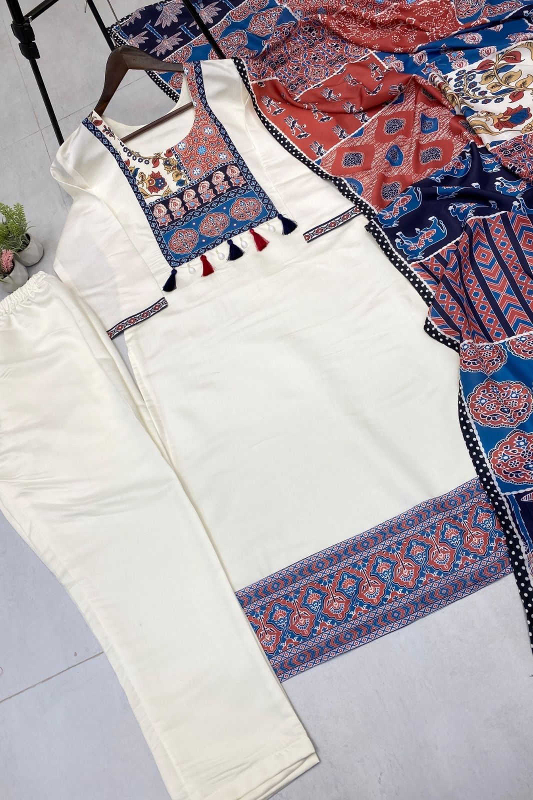 Designer Exclusive Roman Silk Suit Set