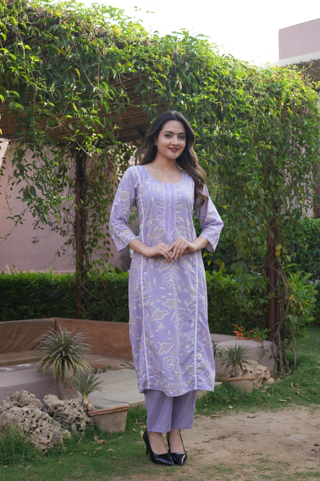 Lavender Floral Ethnic Set – Kurta, Pant & Dupatta