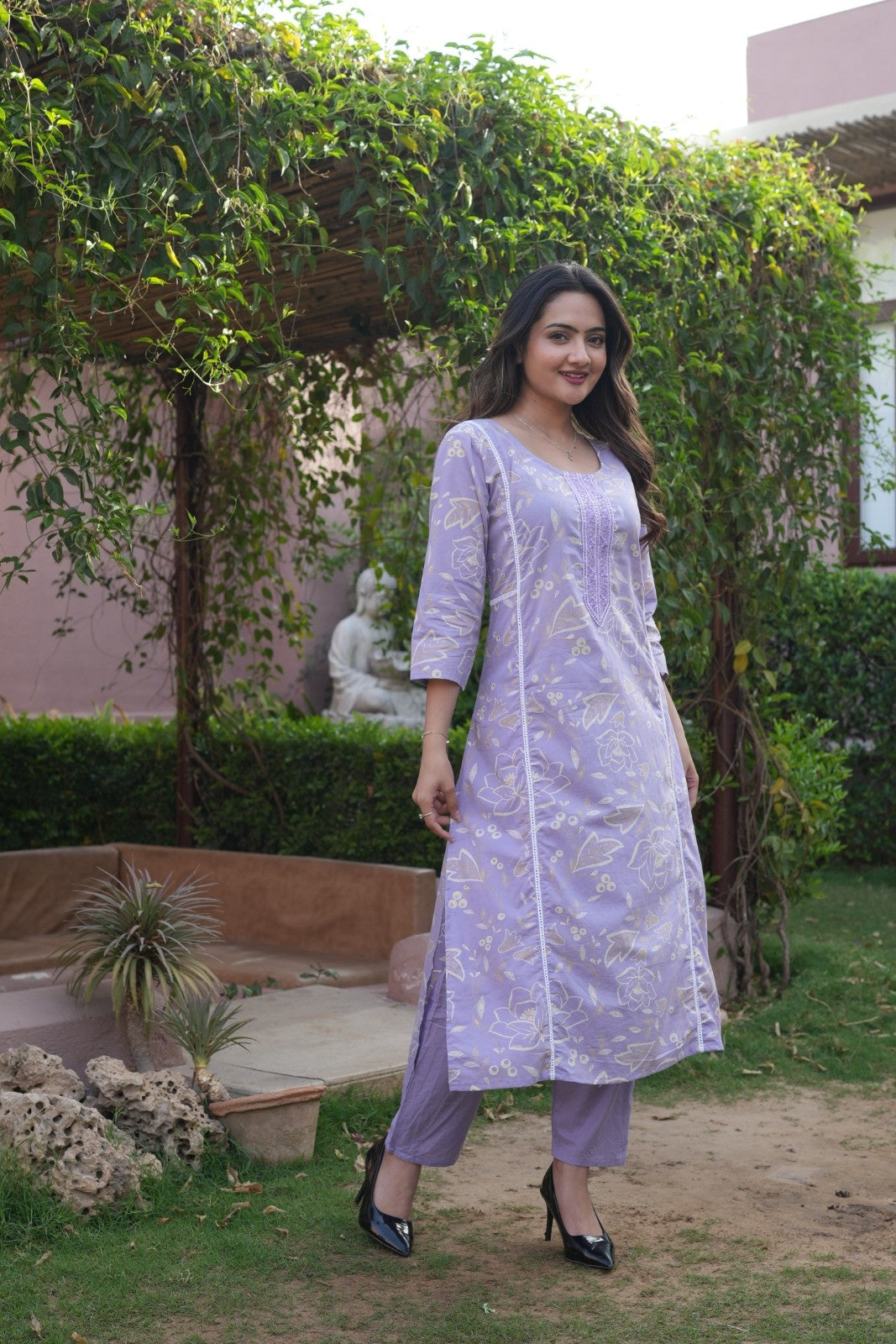 Lavender Floral Ethnic Set – Kurta, Pant & Dupatta