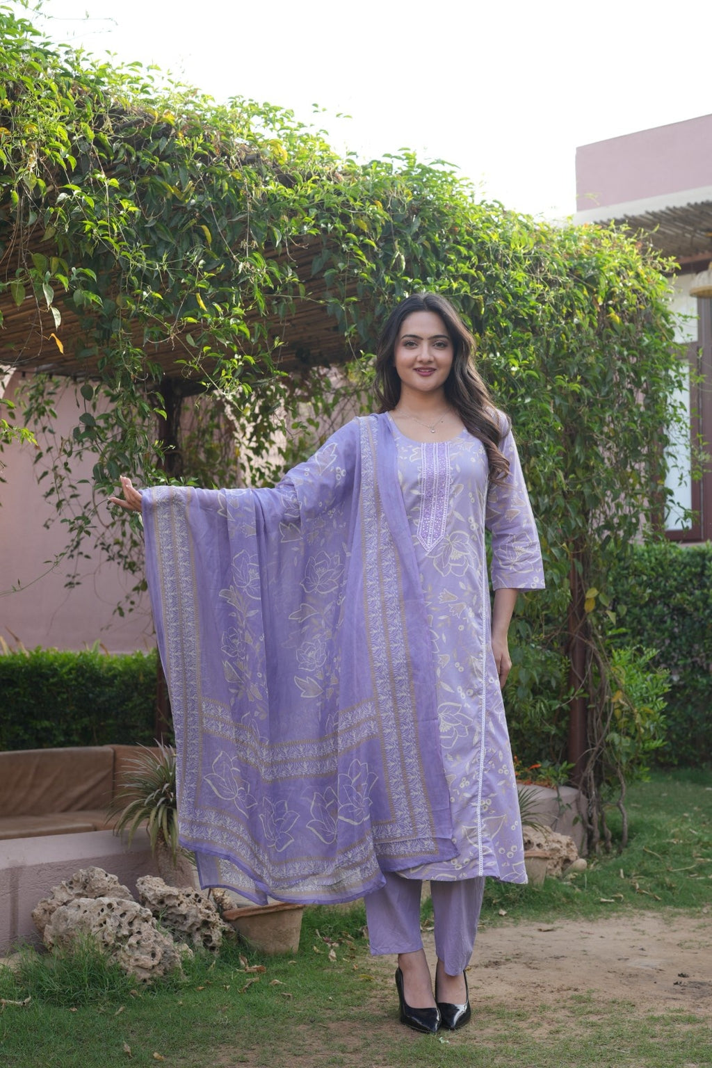 Lavender Floral Ethnic Set – Kurta, Pant & Dupatta