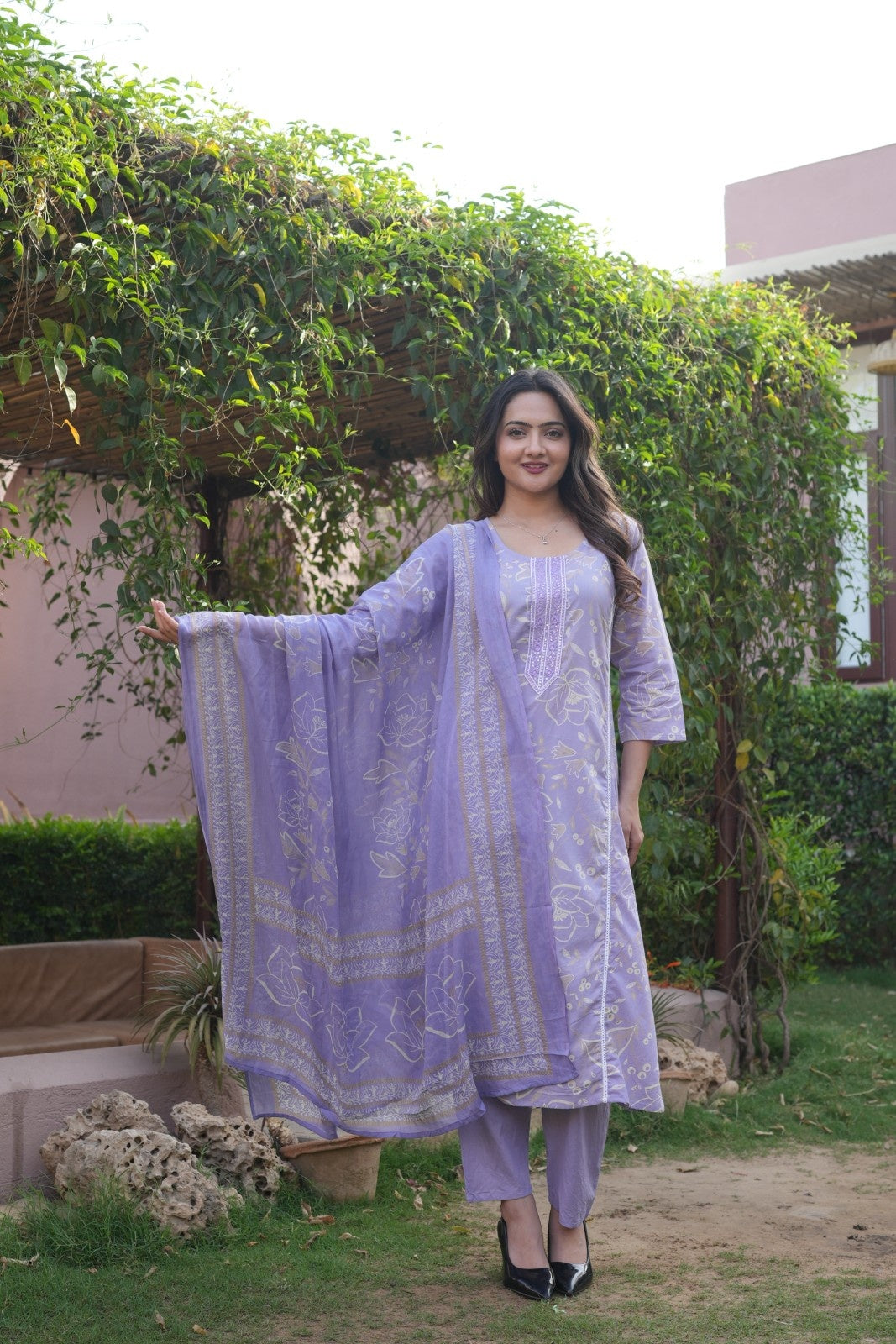 Lavender Floral Ethnic Set – Kurta, Pant & Dupatta
