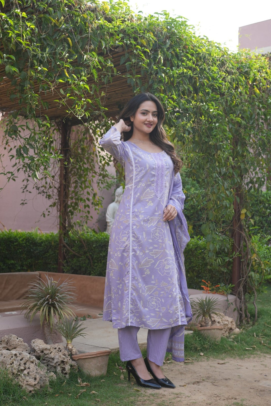 Lavender Floral Ethnic Set – Kurta, Pant & Dupatta