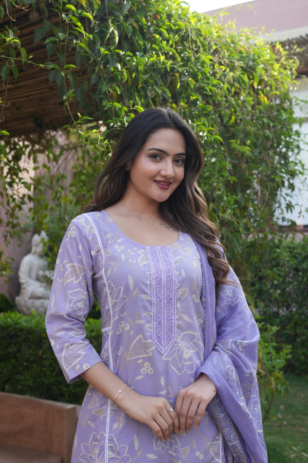 Lavender Floral Ethnic Set – Kurta, Pant & Dupatta