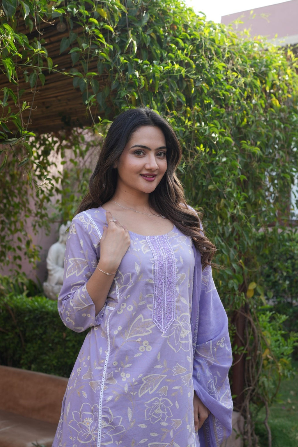 Lavender Floral Ethnic Set – Kurta, Pant & Dupatta