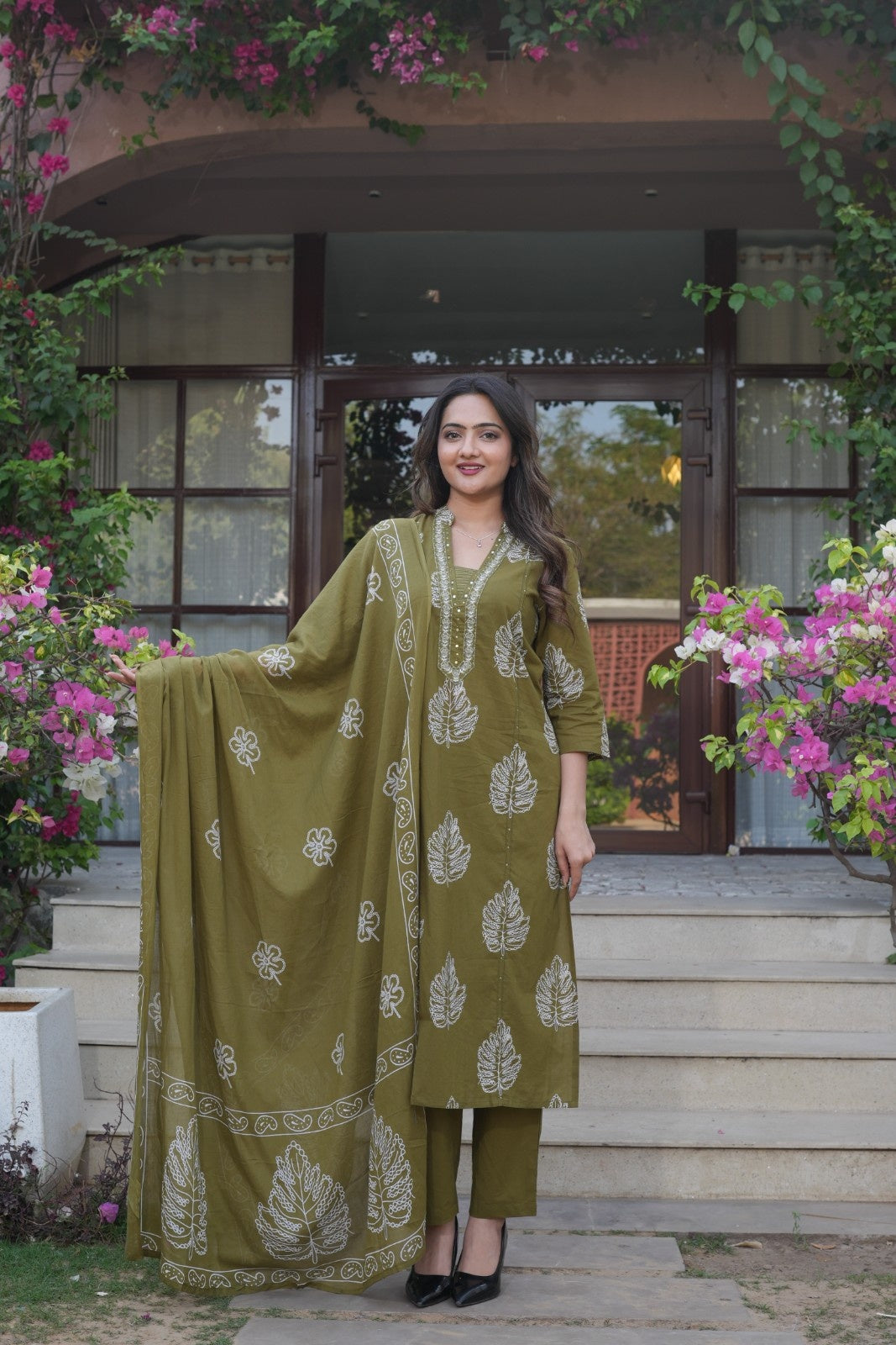 Olive Green Printed Ethnic Set – Kurta, Pant & Dupatta