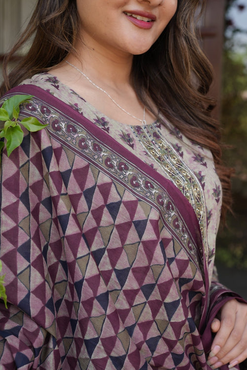 Beige & Maroon Printed Ethnic Set – Kurta, Pant & Dupatta
