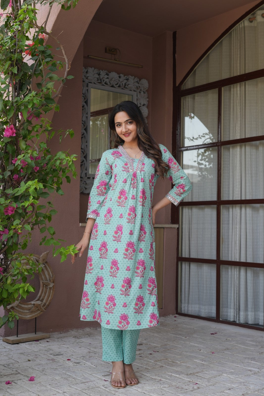 Mint Green Floral Ethnic Set – Kurta, Pant & Dupatta