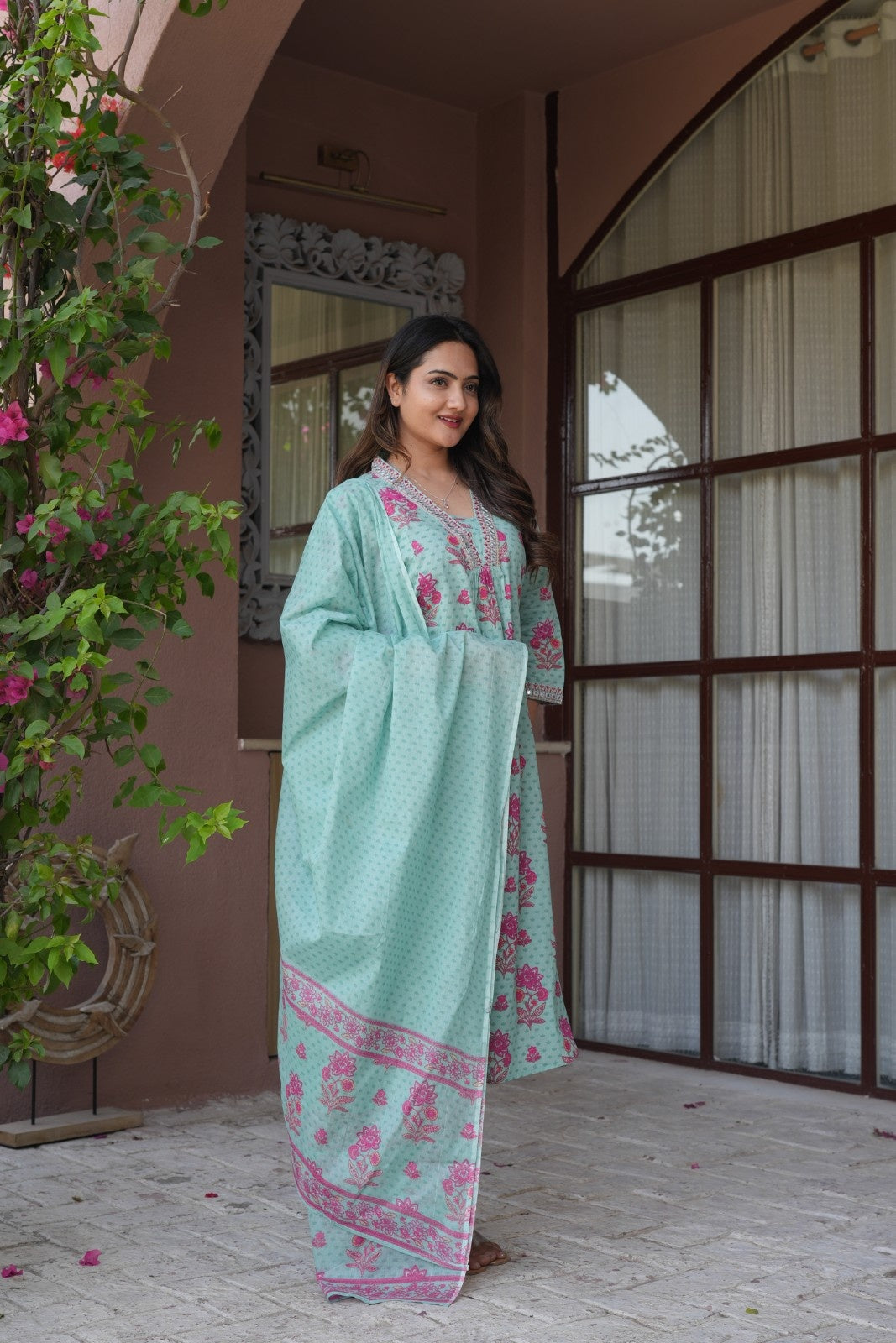 Mint Green Floral Ethnic Set – Kurta, Pant & Dupatta