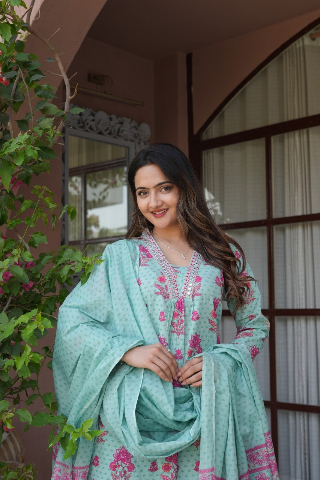 Mint Green Floral Ethnic Set – Kurta, Pant & Dupatta