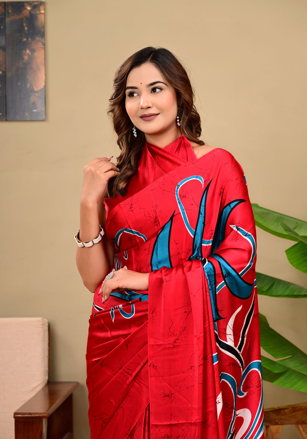 Full Saree Of Heavy quality  Saatin silk