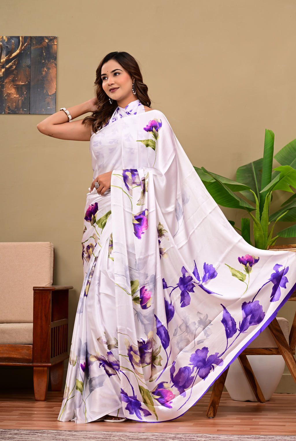 Full Saree Of Heavy quality  Saatin silk