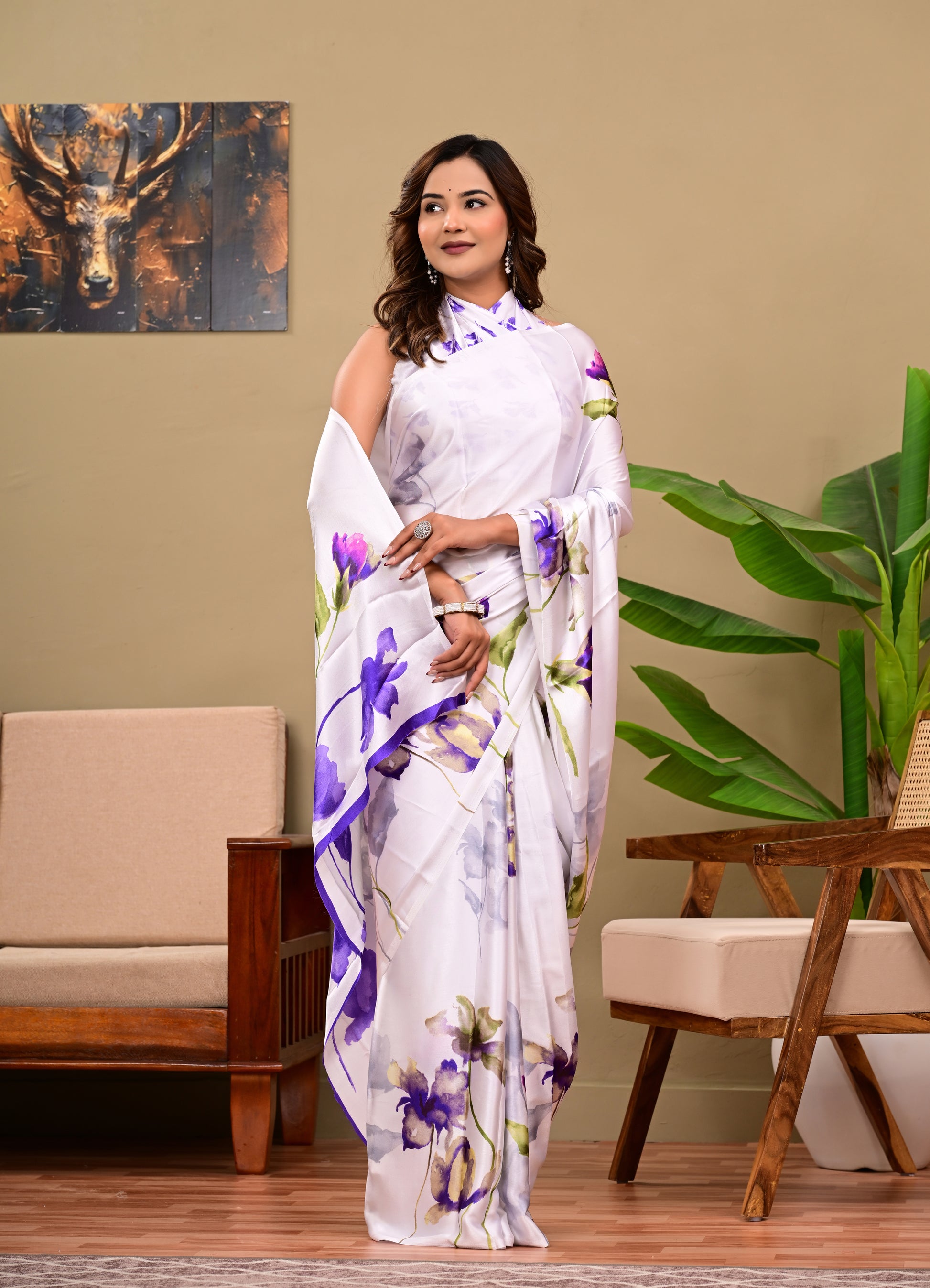 Full Saree Of Heavy quality  Saatin silk