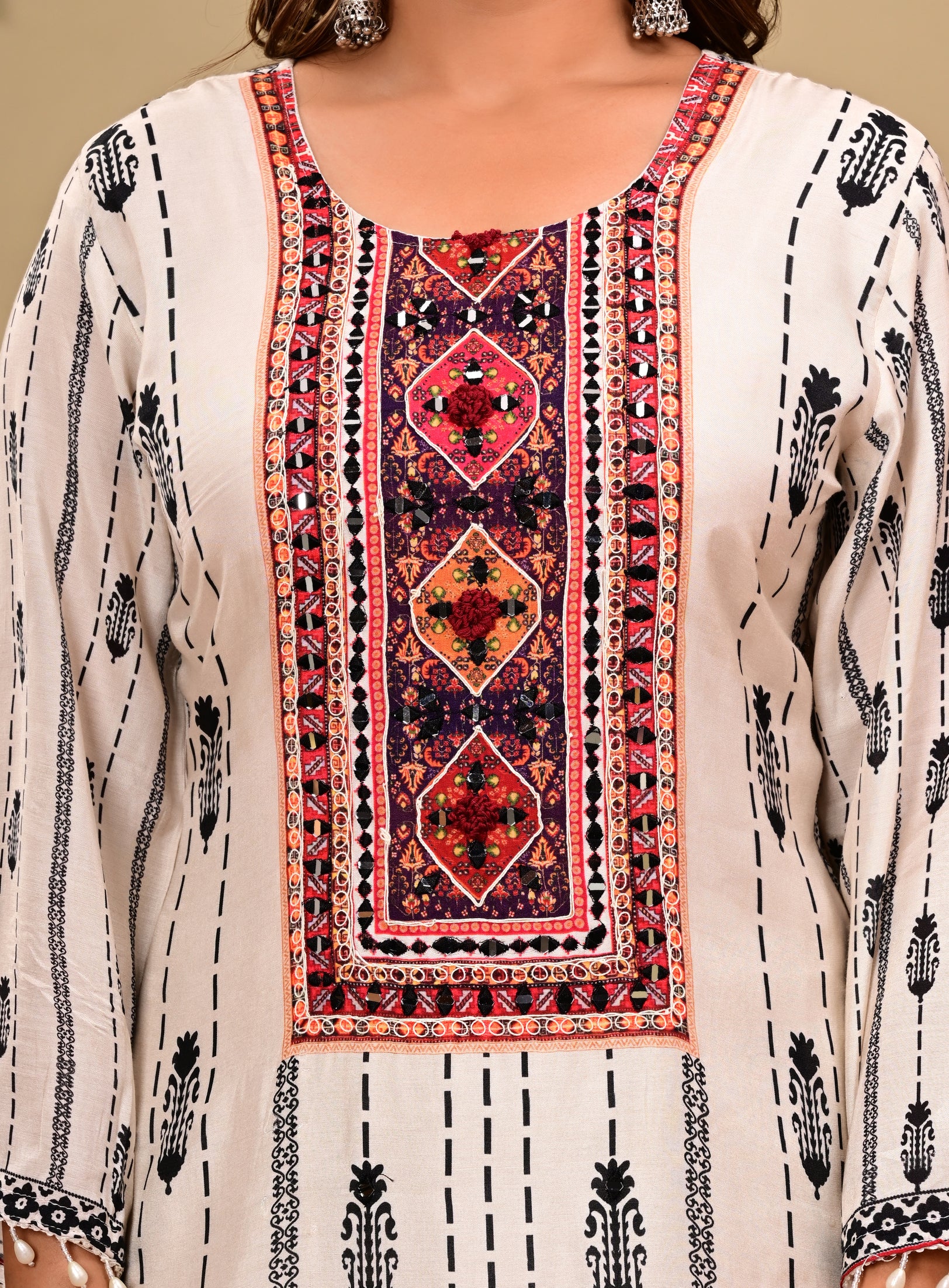 Mul Chanderi Pearl Work Suit Set