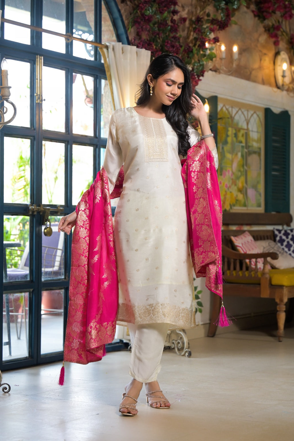 Elegant White Party Wear Dola Silk 3-Piece Suit with Dupatta