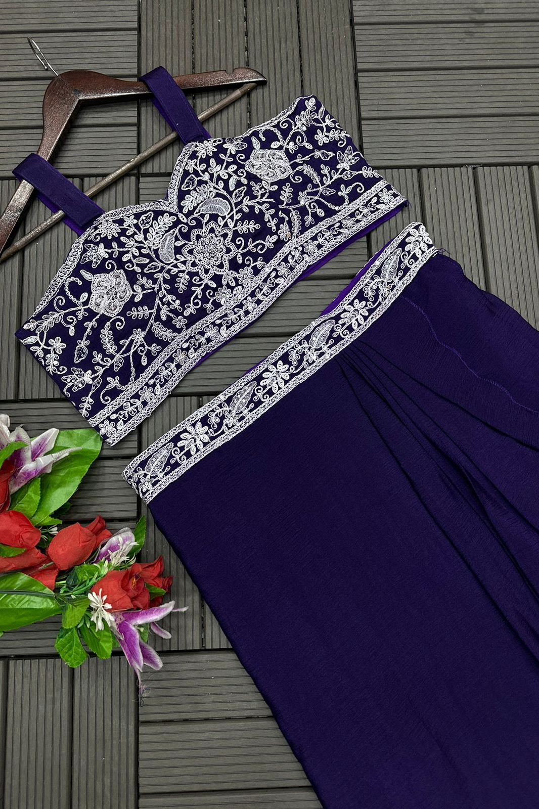 New Super Trending Party Wear Koti with Sarara