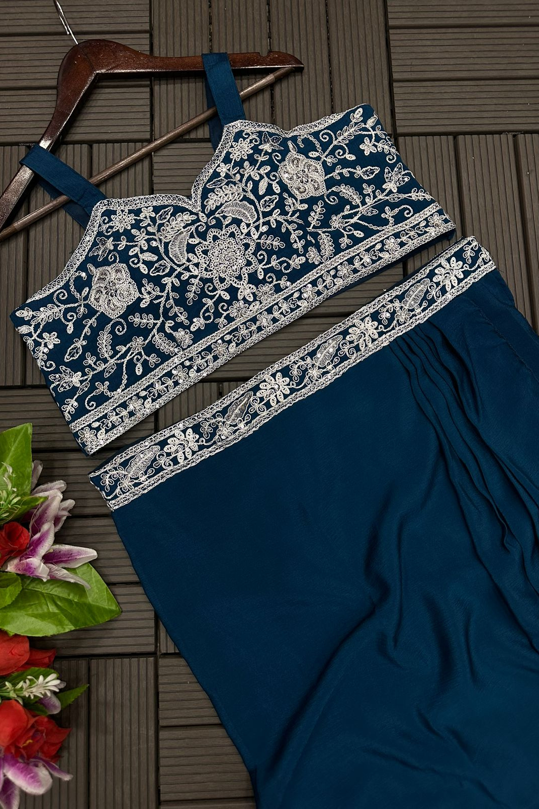 New Super Trending Party Wear Koti with Sarara