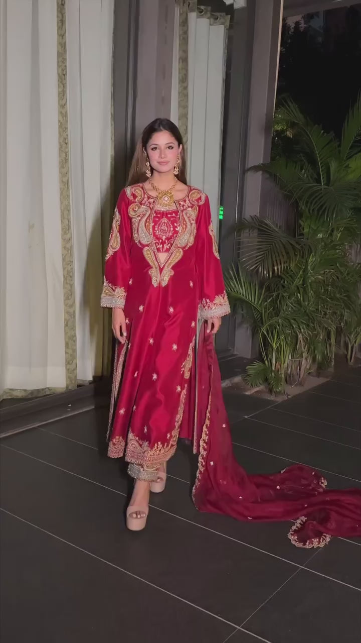 Premium Chinon Embroidered Kurti, Blouse, Pant & Dupatta Set